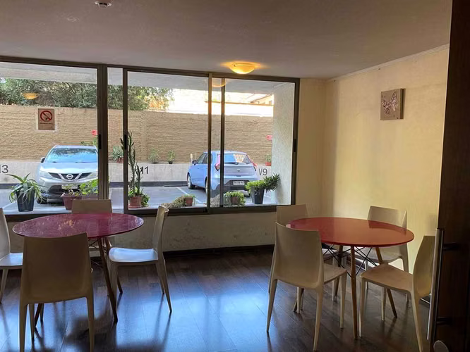 Cómodo Departamento en primer piso interior (156966)