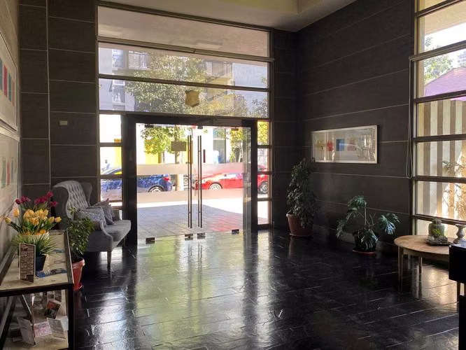 Cómodo Departamento en primer piso interior (156966)