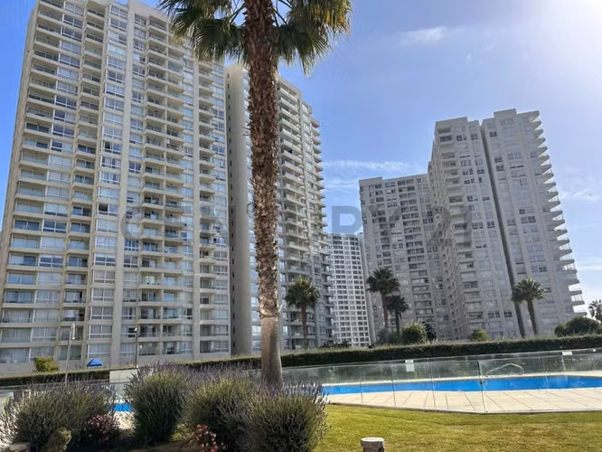 Arriendo departamento en Peñuelas con vista al mar