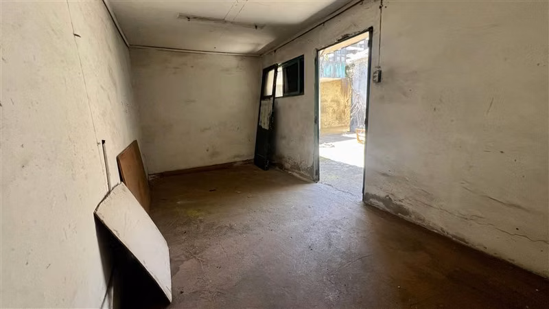 LOCAL COMERCIAL Entre Av. Santo Dumont y la calle maestra lidia torres