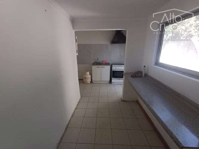 Casa para Proyecto Comercial a pasos de la Alameda y Ex Clínica del Maule - Imagen 4