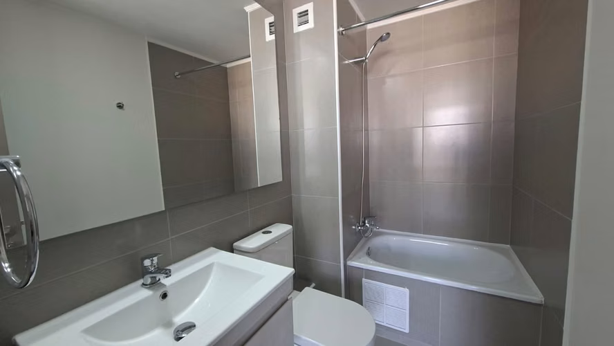 DPTO DE DOS HABITACIONES + BODEGA NUEVO A ESTRENAR EN LA FLORIDA