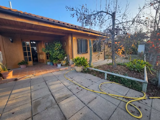 Se Vende Parcela Con Casa, Bodegas Y Galpón En Talagante