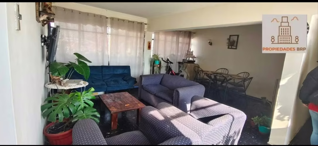 SE VENDE DEPTO EN PLENO CENTRO DE CURICÓ FRENTE A TERMINAL DE BUSES  REGION DEL MAULE