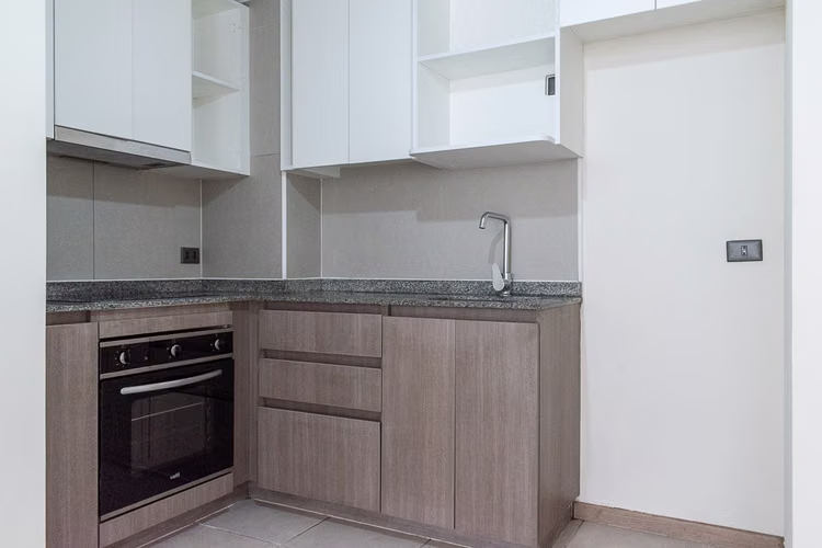 Av. Ecuador 4678 (1 Bod) [760-4]