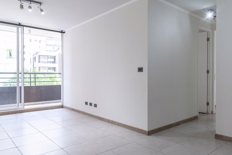 Av. Ecuador 4678 (1 Bod) [760-4]