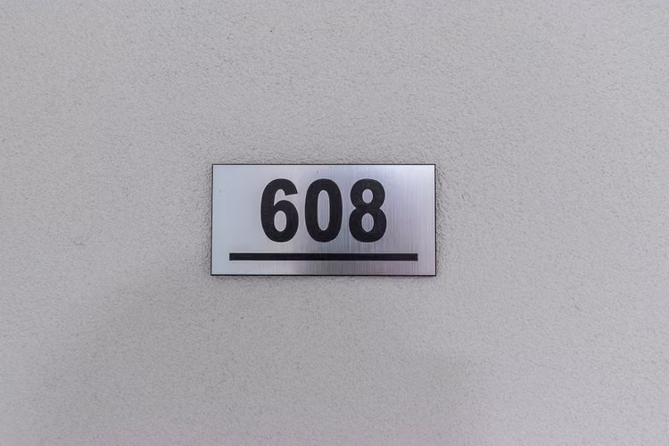 Av. Ecuador 4678 (1 Bod) [760-4]