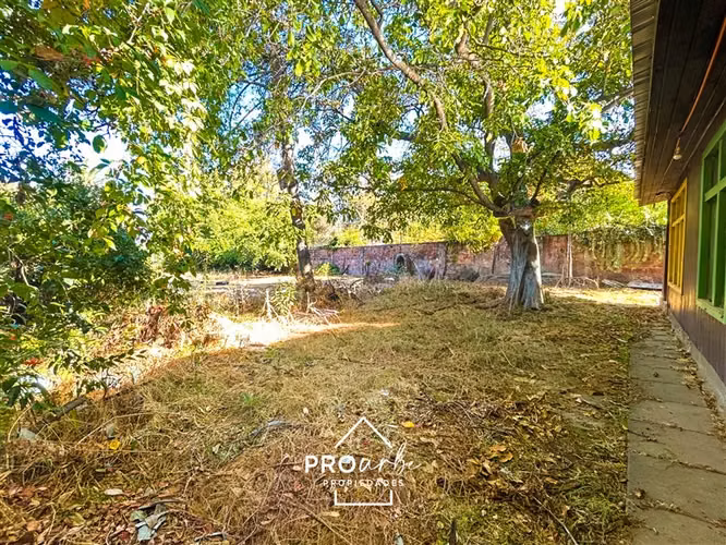Sitio en venta en La Reina para 6 casas