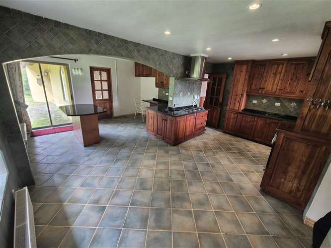 Casa en venta de 9 dorm. en Los Angeles - Imagen 14