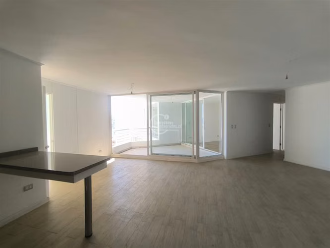 VENTA DEPARTAMENTO VALPARAÍSO CON VISTA BAHÍA