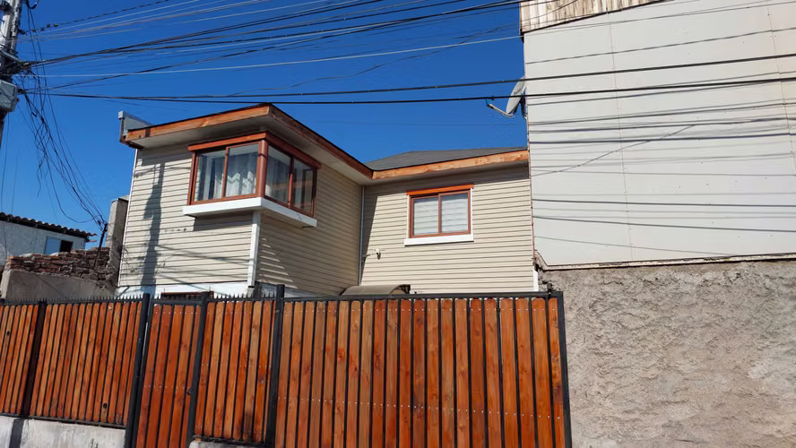 Casa Amplia y Luminosa en Barrio Tranquilo (157181)