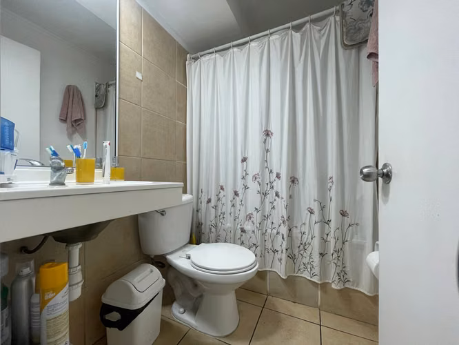Se Vende Impecable Depto 2D-1B-1E a Tan Solo 5 minutos del Metro San Miguel
