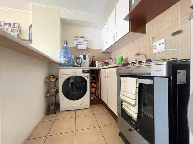 Se Vende Impecable Depto 2D-1B-1E a Tan Solo 5 minutos del Metro San Miguel