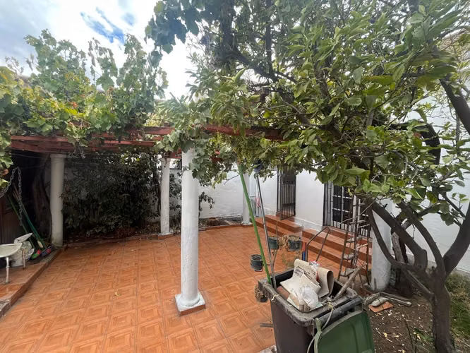 SE VENDE HERMOSA CASA 4D-1B-1ESTACIONAMIENTO