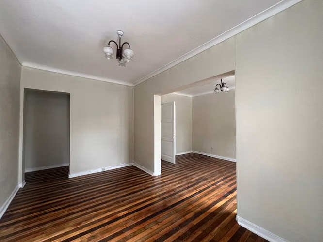 SE VENDE HERMOSA CASA 4D-1B-1ESTACIONAMIENTO