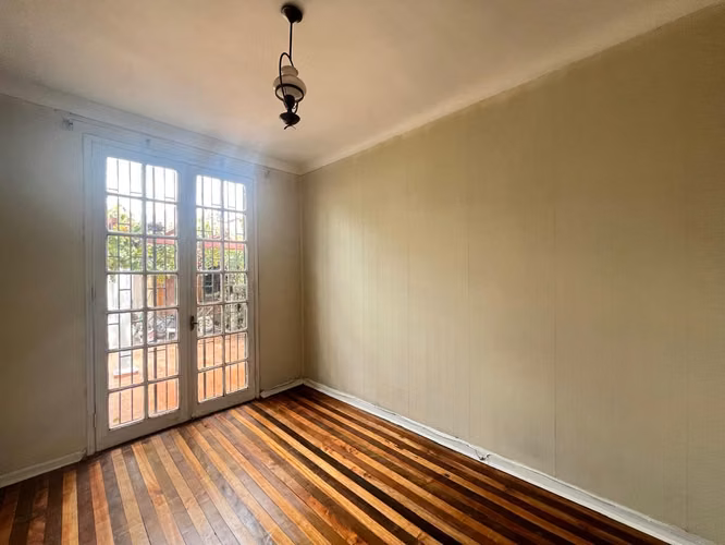 SE VENDE HERMOSA CASA 4D-1B-1ESTACIONAMIENTO