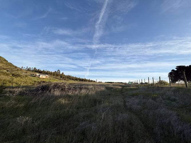 Se Vende Espectacular Parcela de 5000 m2, cercada, a 5 minutos del centro Litueche