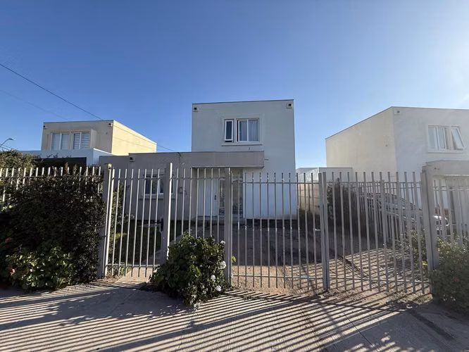 SE VENDE CASA 3D 3B 3E | Elegancia, Naturaleza y Comodidad