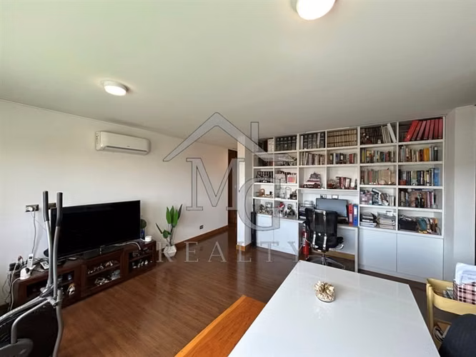 Casa en venta de 5 dorm. en piedra Roja Chicureo Colina