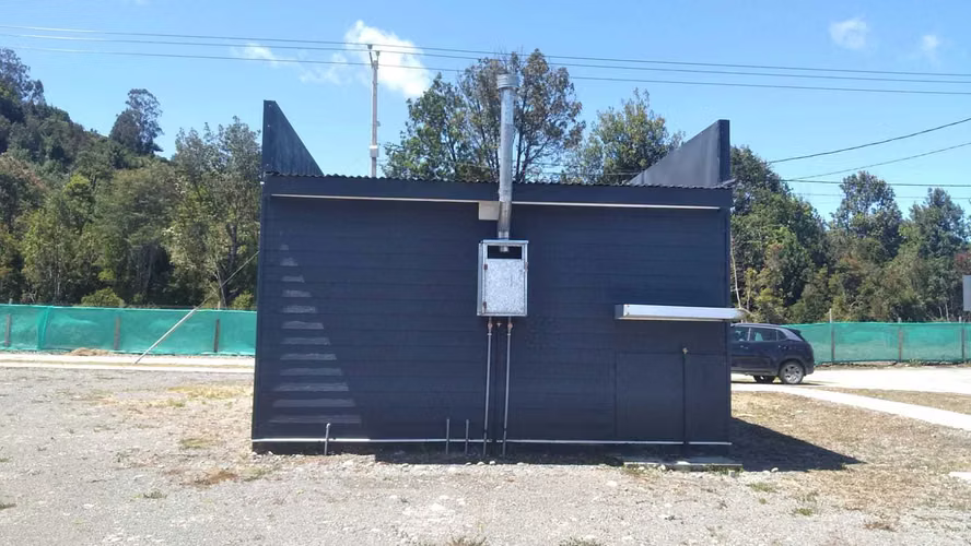 Local comercial con gran sitio (157198)