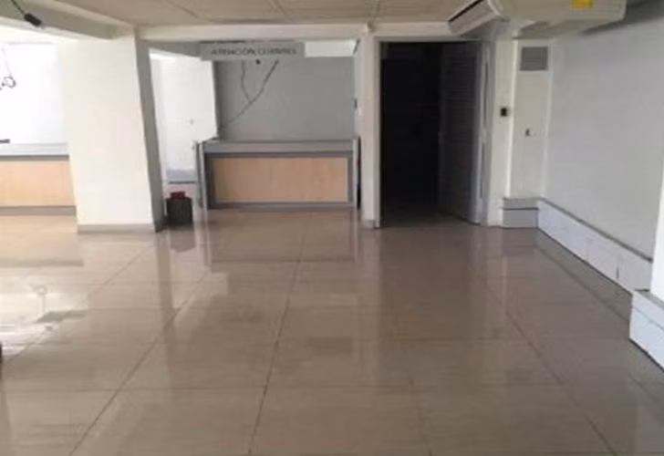 SE ARRIENDA EXCELENTE LOCAL PLENO CENTRO TEMUCO, EDIFICIO LAS RAICES, 543 M2.