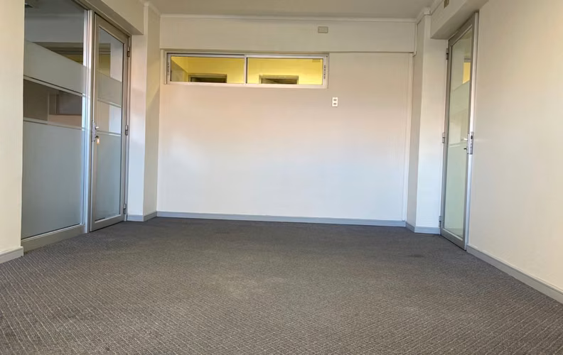 SE VENDE EXCELENTE OFICINA EN PLENO CENTRO DE TEMUCO GALERIA FOURCADE.