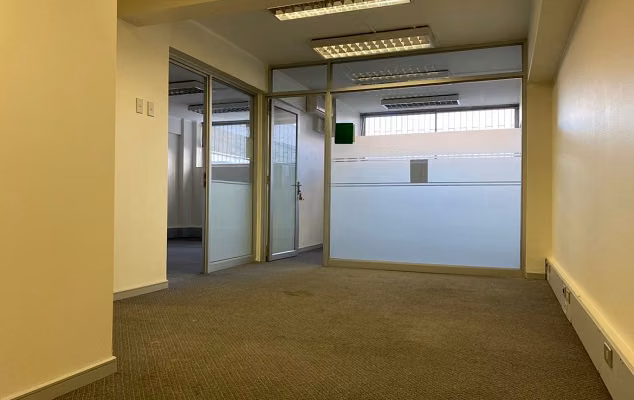 SE VENDE EXCELENTE OFICINA EN PLENO CENTRO DE TEMUCO GALERIA FOURCADE.