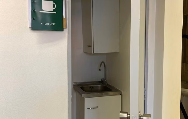 SE VENDE EXCELENTE OFICINA EN PLENO CENTRO DE TEMUCO GALERIA FOURCADE.