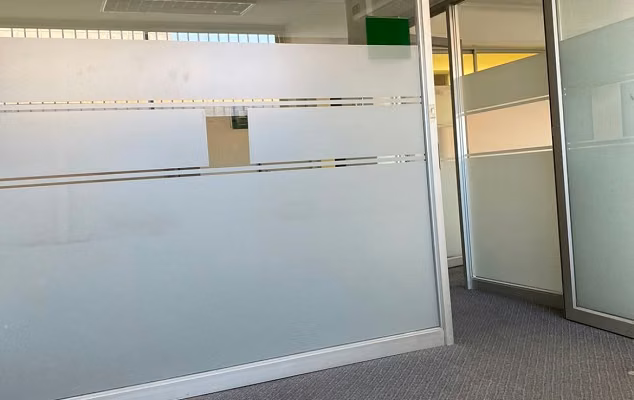 SE VENDE EXCELENTE OFICINA EN PLENO CENTRO DE TEMUCO GALERIA FOURCADE.