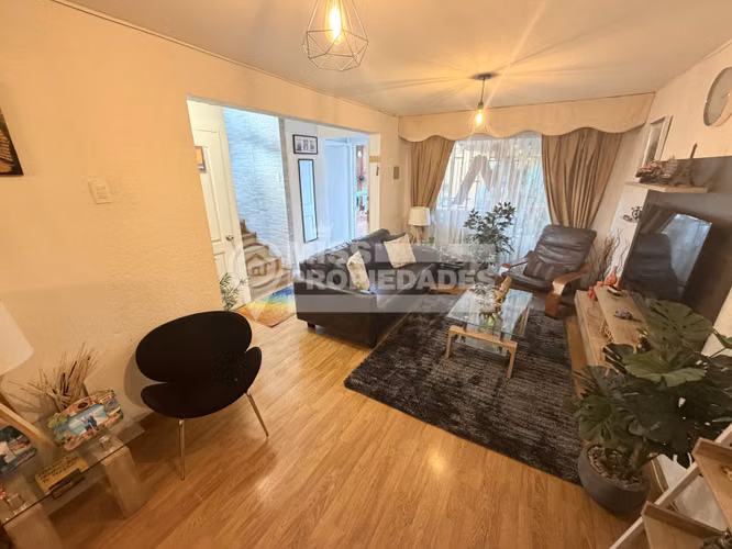 VENDE CASA - EXCELENTE UBICACIÓN - SECTOR SUR, ANTOFAGASTA