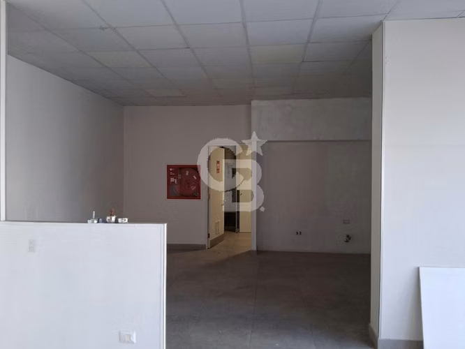 Local de 114 m2 Nataniel Cox - Santiago Centro