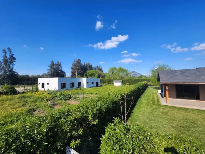Se Vende Parcela Con 2 Casas En Comuna De Isla De Maipo