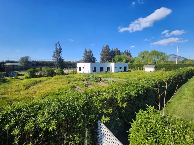 Se Vende Parcela Con 2 Casas En Comuna De Isla De Maipo