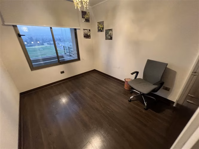 Departamento amoblado en arriendo de 3 dorm. en La Reina