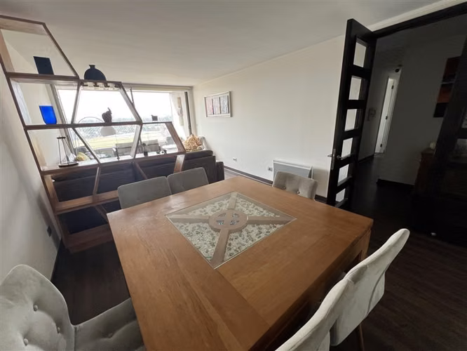 Departamento amoblado en arriendo de 3 dorm. en La Reina