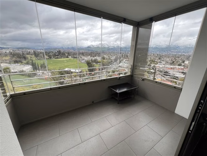Departamento amoblado en arriendo de 3 dorm. en La Reina