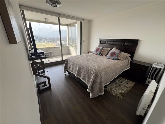 Departamento amoblado en arriendo de 3 dorm. en La Reina
