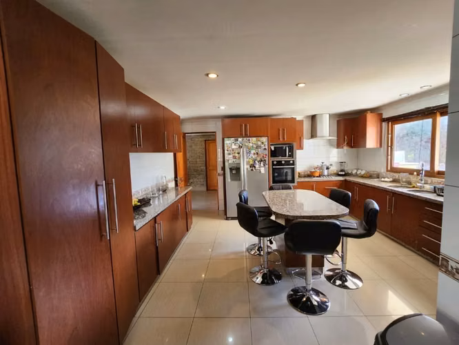 Se Vende Parcela Con Casa En Condominio San Luis