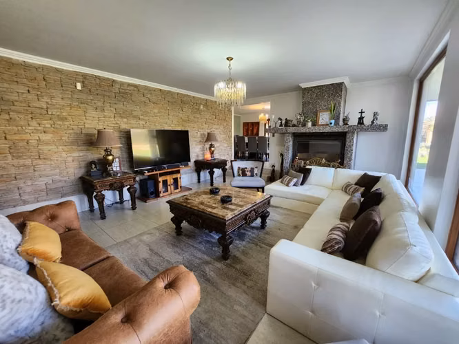Se Vende Parcela Con Casa En Condominio San Luis