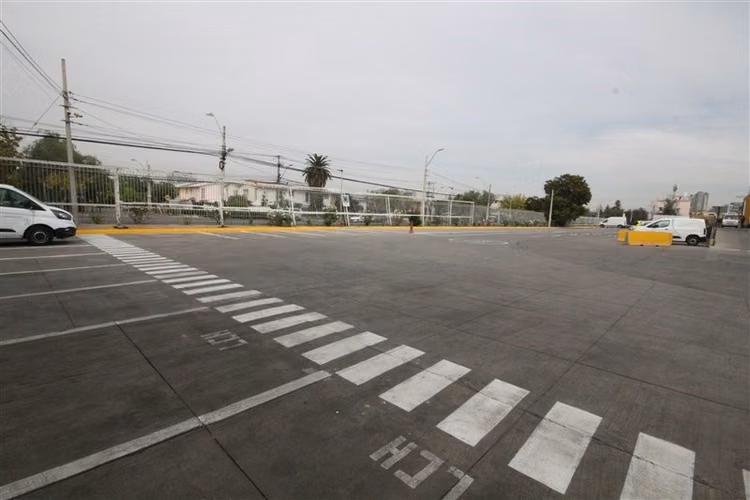 Amplio recinto de oficinas en el sector de Marathon, Ñuñoa