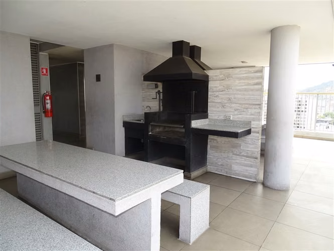 Departamento en arriendo de 2 dorm. en Independencia