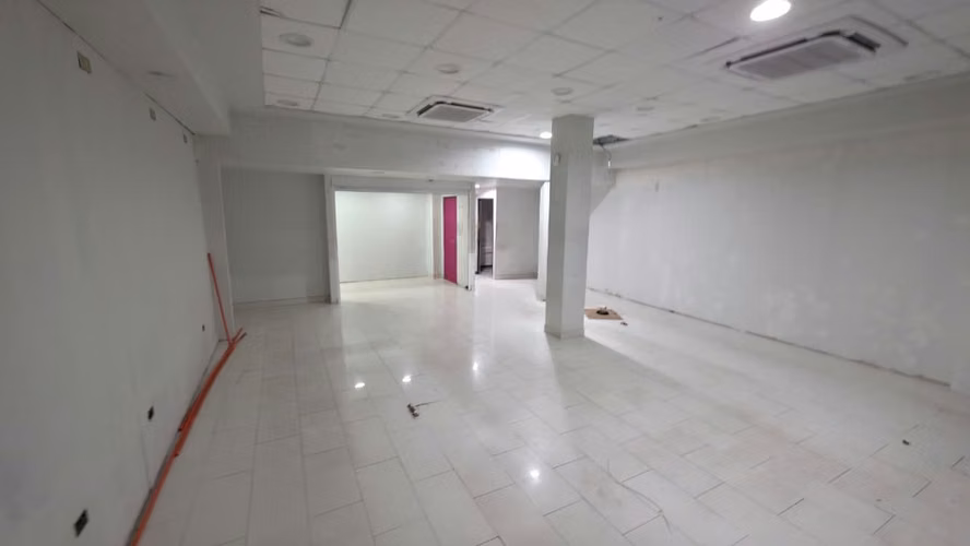 Local Comercial en inmejorable ubicación de Pedro Montt