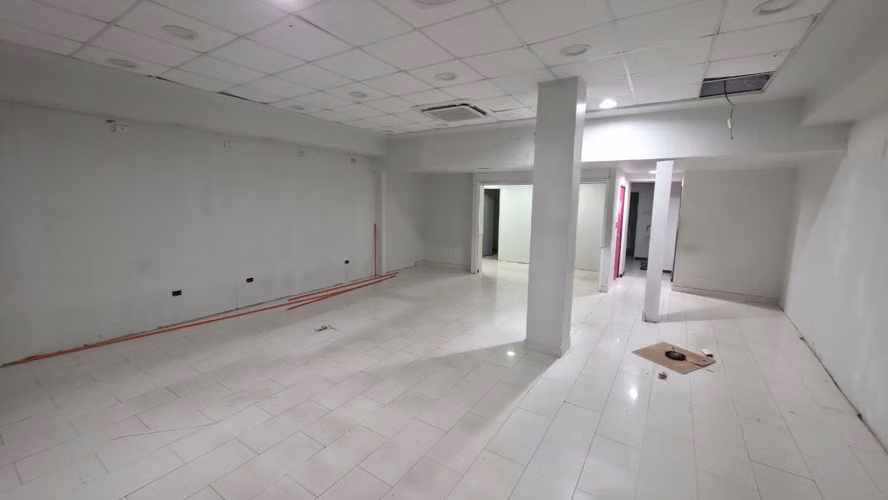 Local Comercial en inmejorable ubicación de Pedro Montt