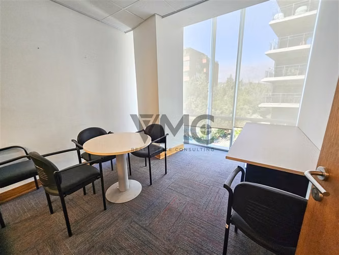 Oficina en arriendo en Las Condes / San Damian