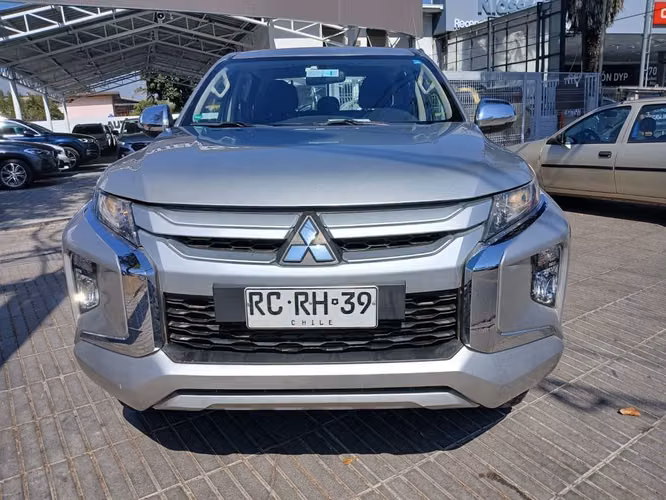 MITSUBISHI L200 2021