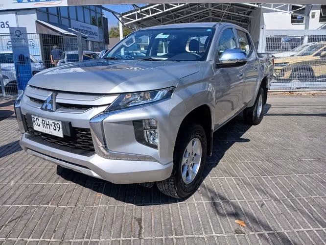 MITSUBISHI L200 2021