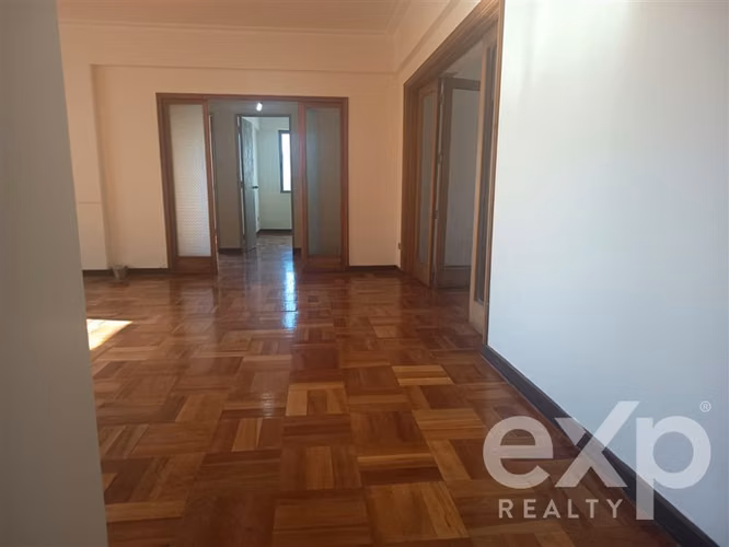 Amplio Departamento en Venta 187 M2