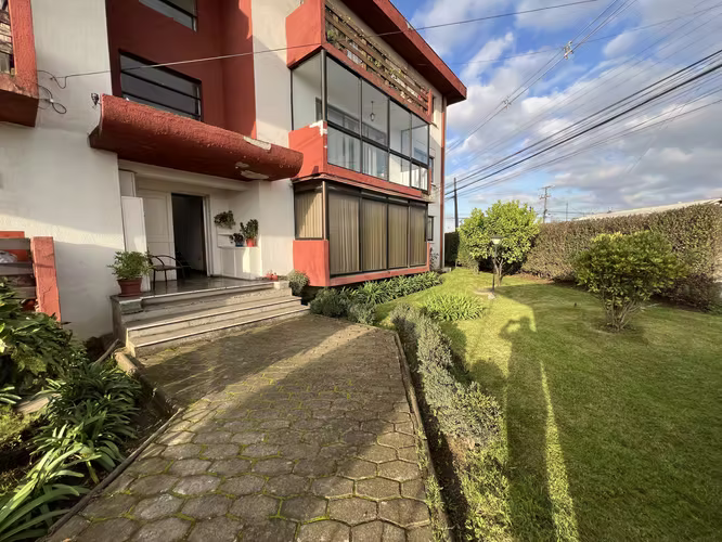 Arriendo departamento CHILLAN, 3 dormitorios, un baño con estacionamiento