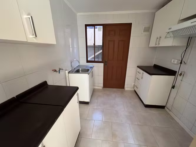 Vendo casa en villa Alonso de Ercilla, 3 domitorios, 3 baños, 2 estacionamientos