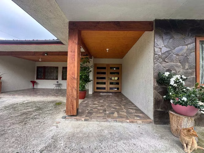 VENDO GRAN CASA EN PARCELA SECTOR MOMBERG (157402)